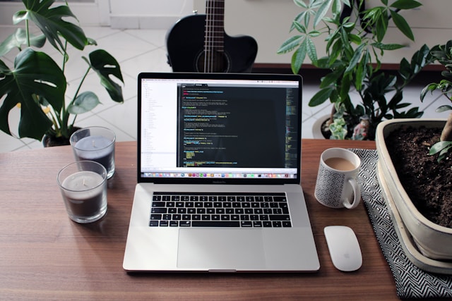 Custom-coded website advantages and benefits for small businesses